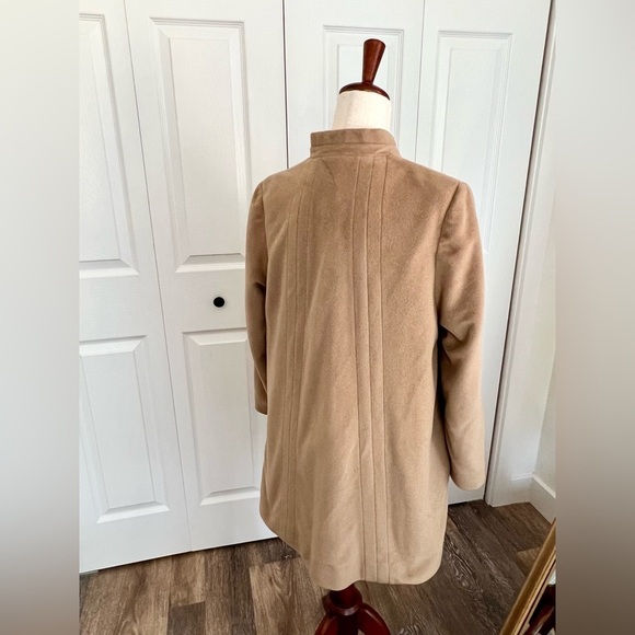 Vintage late 60’s-70s union made Nehru style camel/beige button up coat. size 12 - Picture 2 of 8